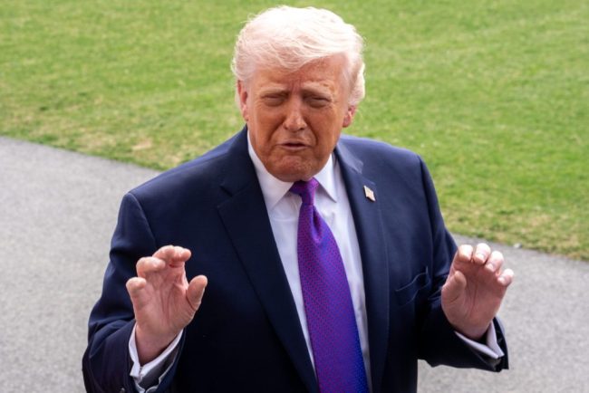 Donald Trump devine tot mai deranjat de lipsa de reactie a NATO in conflictul din Iran Ma intreb ce s ar intampla daca am ingropa ce a mai ramas din statul terorist iranian