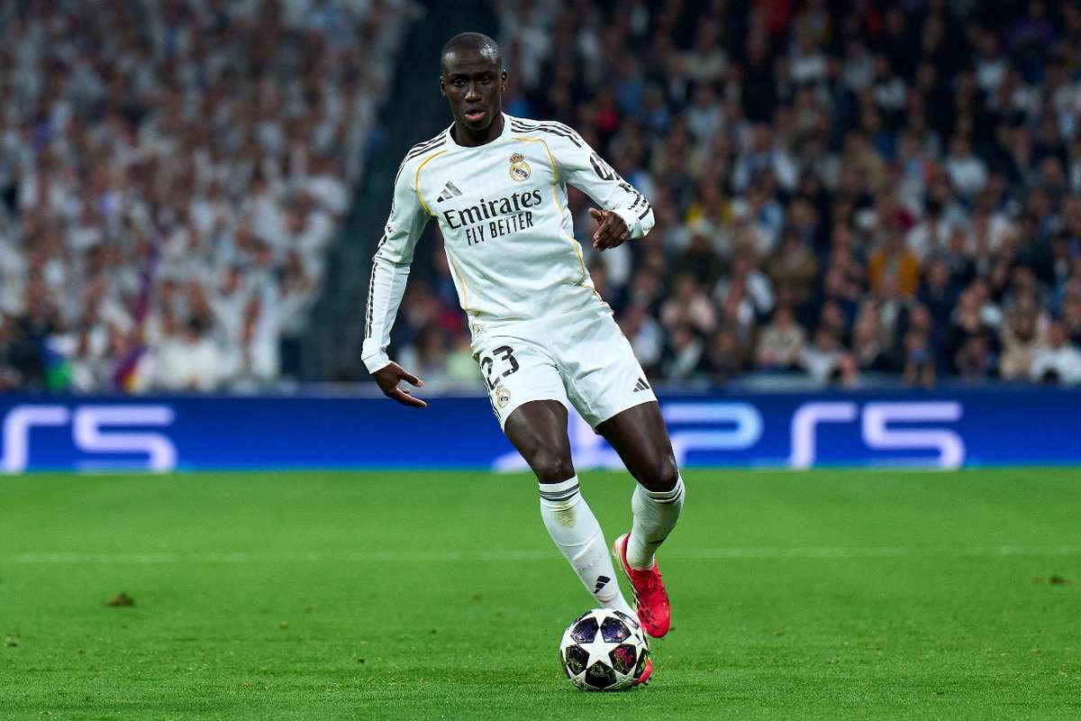 Ferland Mendy s a accidentat si va absenta de la returul cu Manchester City