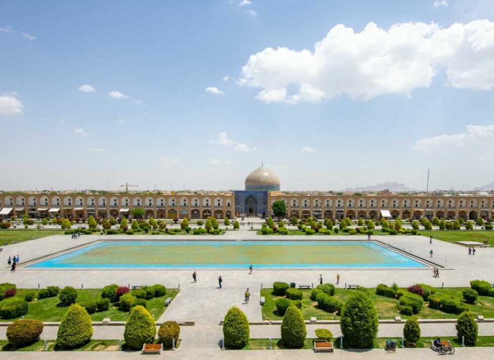 Iranul ameninta obiectivele turistice destinatiile de vacanta ar putea fi tinte ale atacurilor