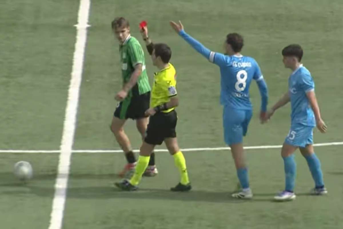 Jucatorul roman care a atacat un arbitru in Italia si a reducere pedeapsa