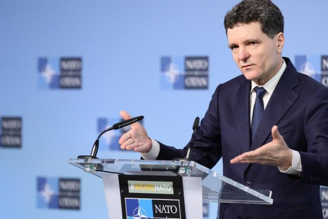 Nicuser Dan anunta ca Romania se alatura coalitiei formate din cinci state europene si Japonia pentru