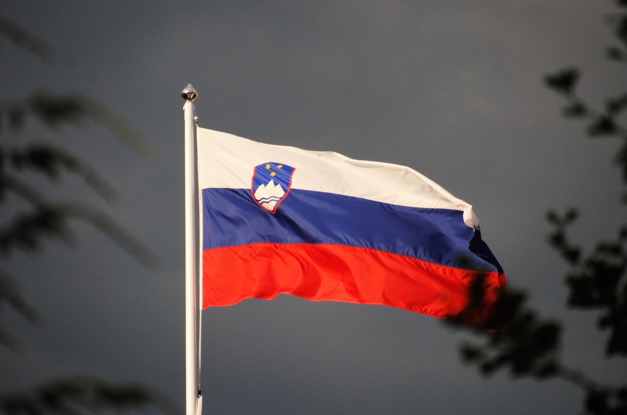 Scandal de spionaj inainte de algerile din Slovenia compania Black Cube acuzata de implicare in campanie