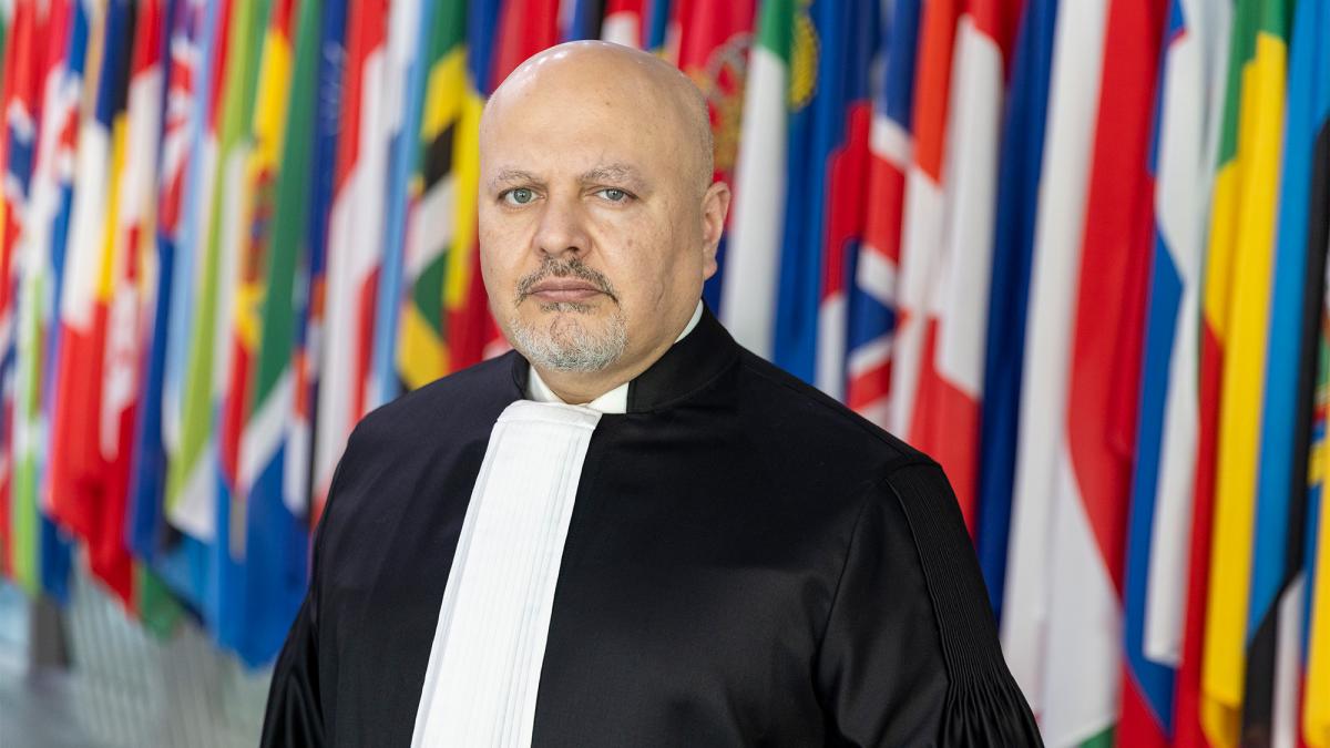 Seful procurorilor de la Curtea Penala Internationala a fost absolvit de acuzatiile de comportament sexual inadecvat