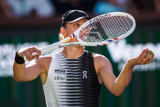 Tracker de Tenis Swiatek o invinge pe Sakkari Alcaraz castiga cu dificultate in fata lui Rinderknech