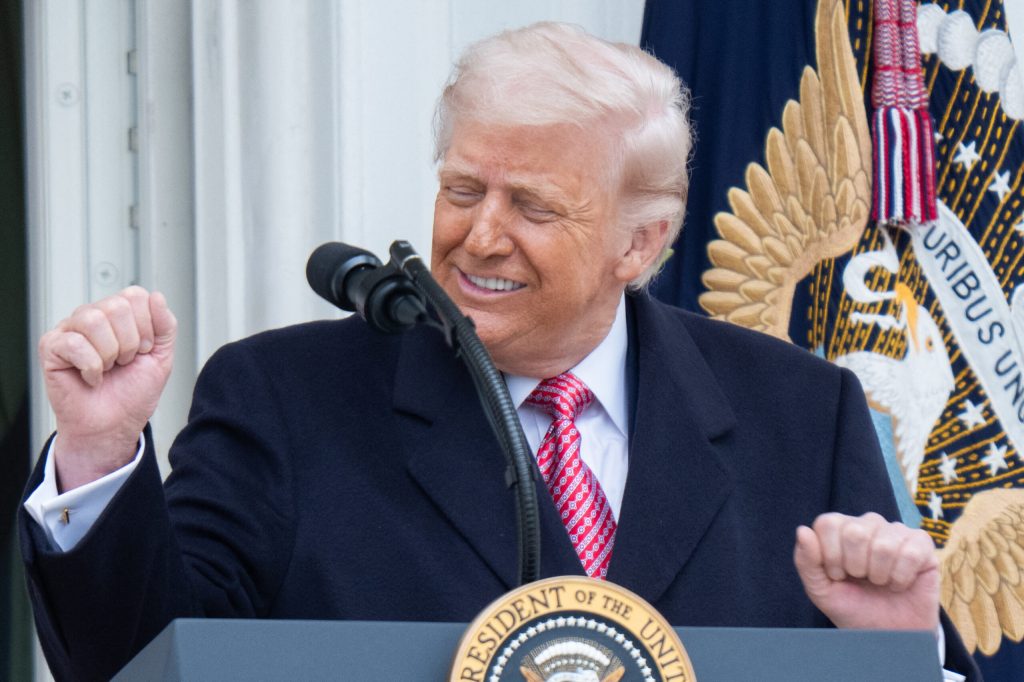 Trump ia in considerare redenumirea Stramtorii Ormuz Care ar putea fi noul nume