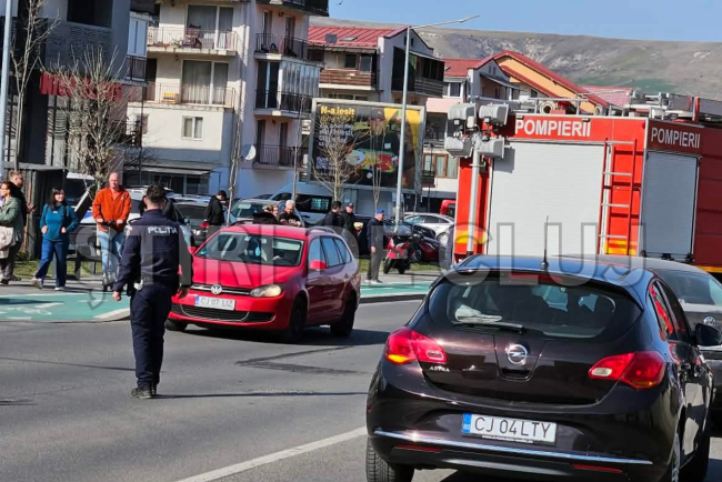 accident grav in cluj un tanar motociclist a fost internat la spital dupa un impact intre doua masini viteza constituie un pericol zilnic