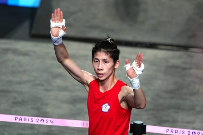 campioana olimpica la box reconfirmata pentru competitia feminina in urma unor controverse legat de gen