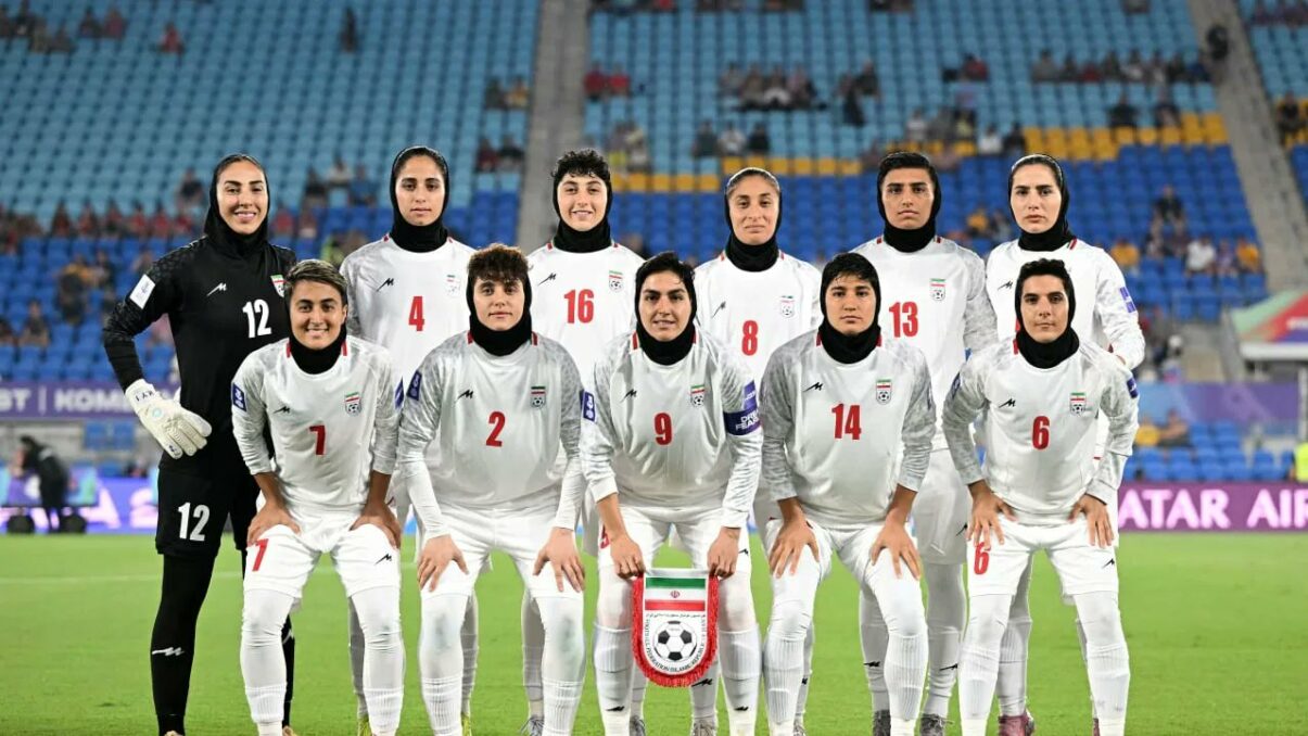 inca doua jucatoare de fotbal feminin din iran au cerut azil in australia