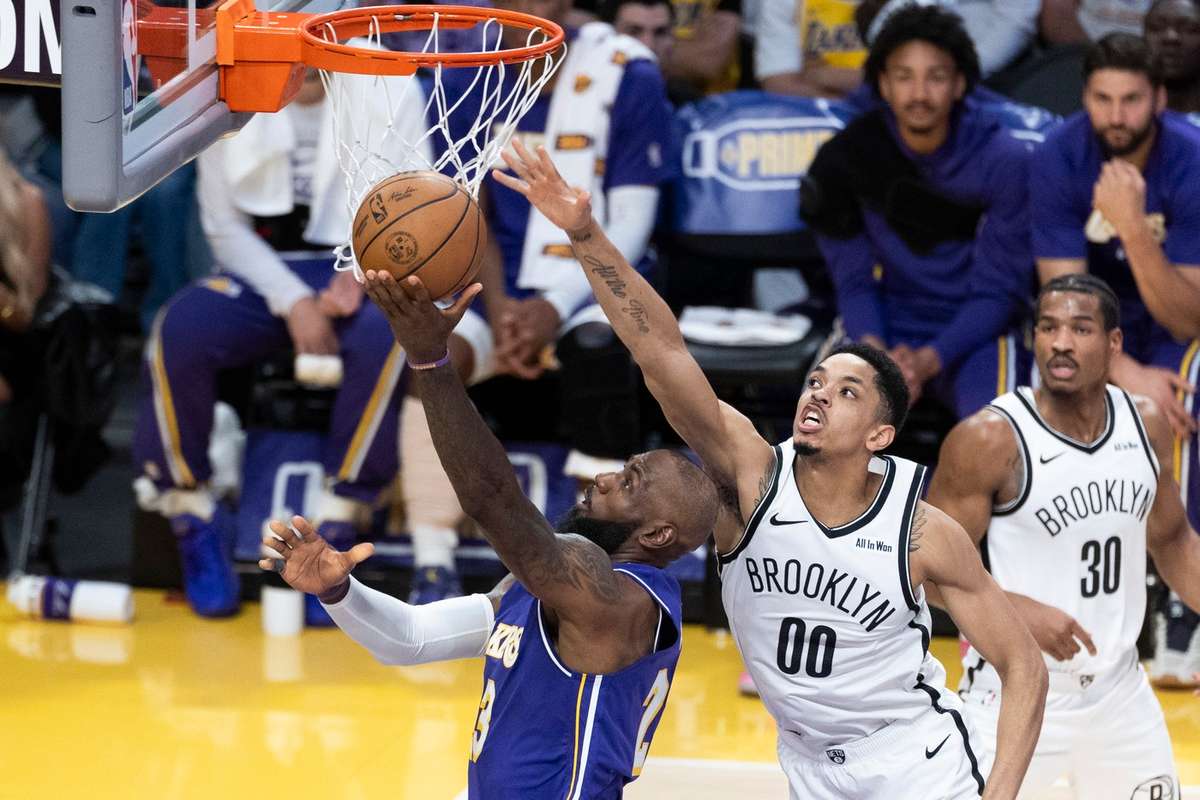 moment istoric ce au realizat lebron si bronny james in nba