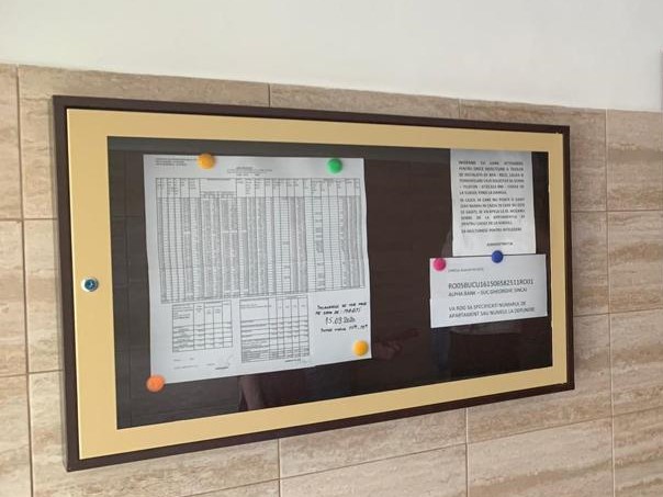 scandal intr un bloc din cluj administratorul refuza platile online si vine la incasari cand vrea vine doar de doua ori pe luna