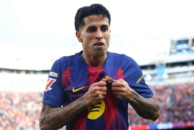 Barcelona a decis deja ce va fi cu viitorul lui Joao Cancelo