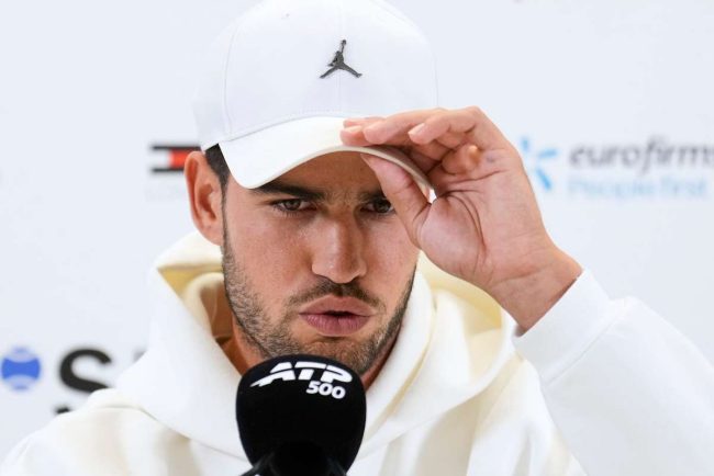 Carlos Alcaraz ar putea rata si Wimbledon Prognoze pesimiste din partea specialistilor spanioli