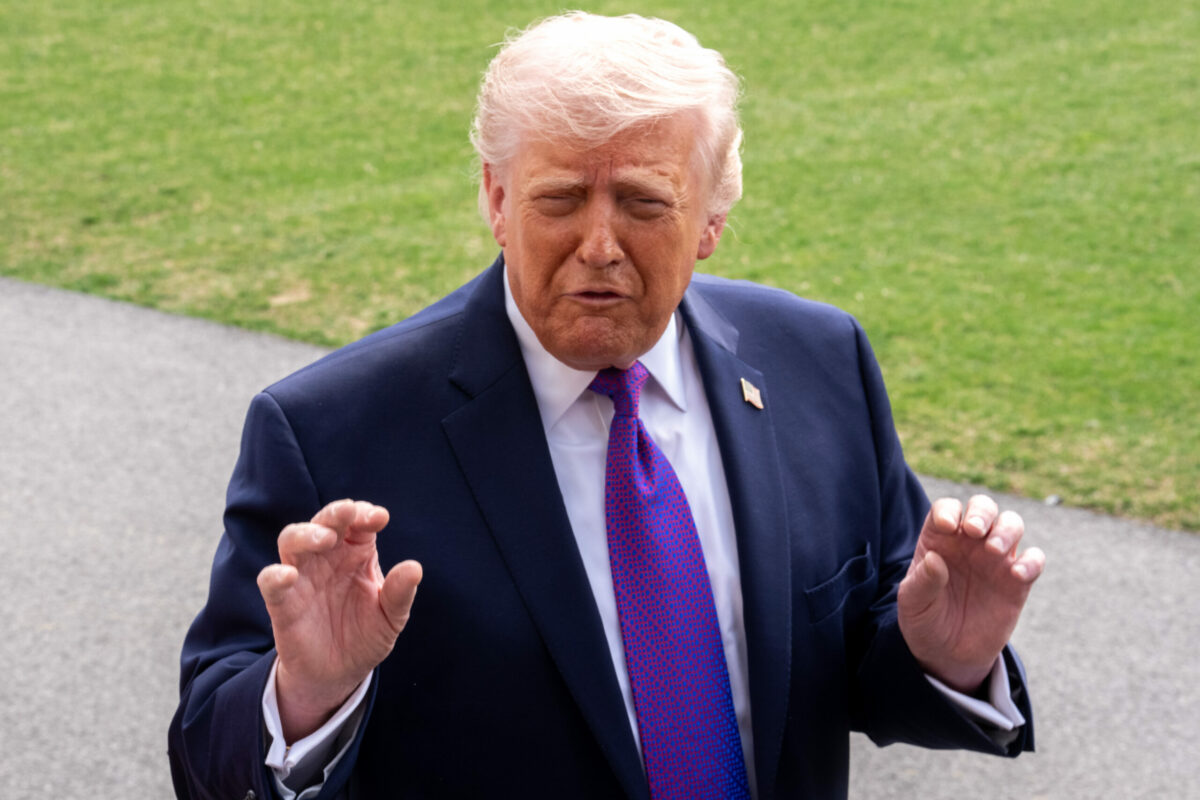 Donald Trump anunta o posibila intelegere cu Iranul Daca nu voi distruge totul si le voi lua titeiul