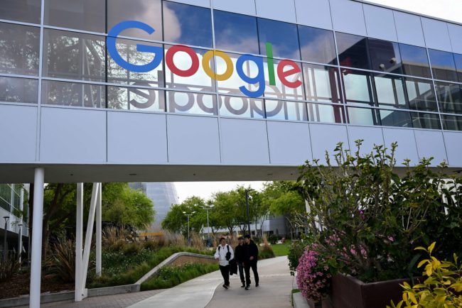 Google confirm investiia n inteligen artificial profitul Alphabet crete cu 81