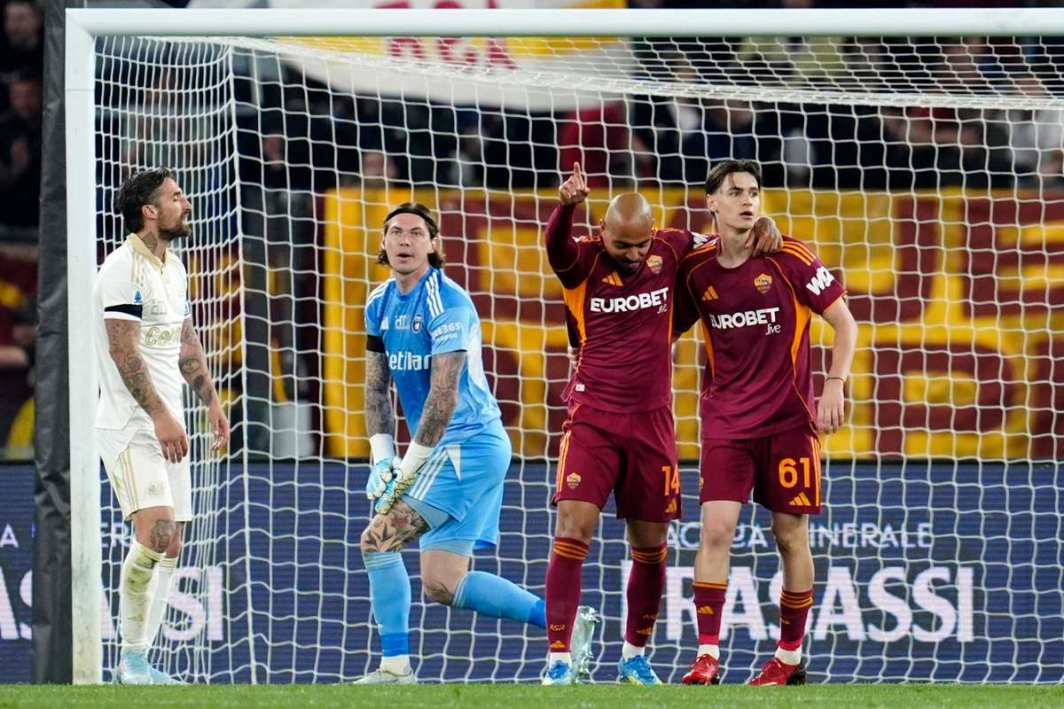 Hat trick ul lui Malen si Roma atinge noua meciuri consecutive fara infrangere pe terren propriu