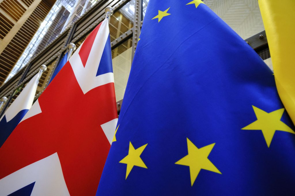 Marea Britanie incearca sa reinvie relatia cu UE Regulile pietei unice ar putea fi adoptate fara aprobarea parlamentarilor