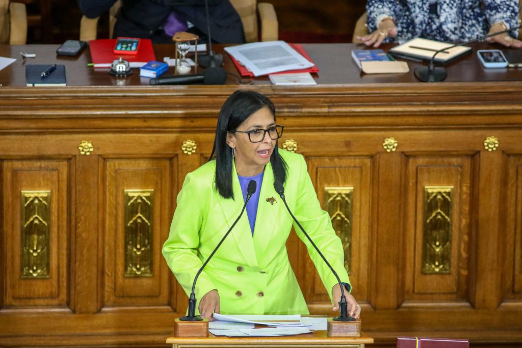 Presedinta interimara a Venezuelei va coordona aplicarea legii amnistiei pentru a contracara extremismul opozitiei