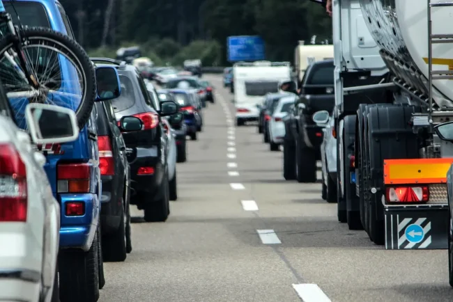 Restrictii de circulatie pentru vehiculele care depasen 75 tone pe 30 aprilie si 1 mai pe trei drumuri nationale