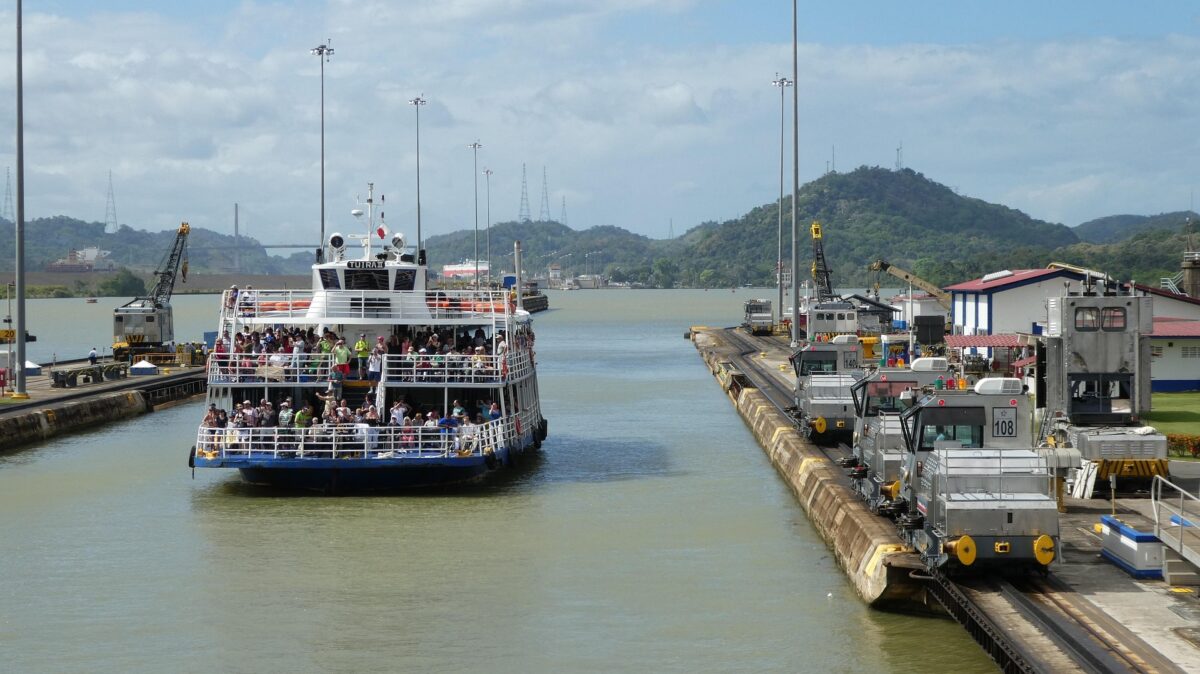 Tensiuni in jurul Canalului Panama Actiunile Chinei impotriva panamezilor starnesc ingrijorari in regiune