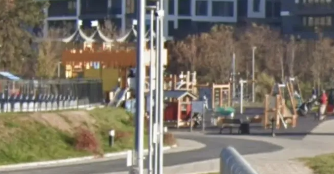 Un parc din Cluj Napoca s a transformat intr un loc periculos Parintii cer interventia urgenta a autoritatilor Copiii se pot accidenta