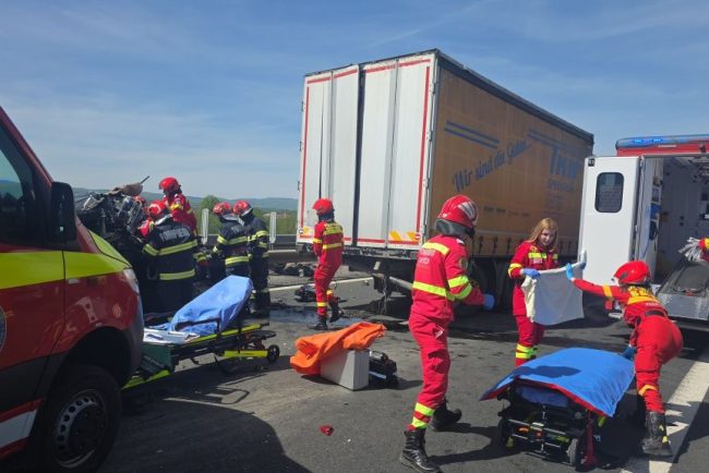 actualizare accident grav pe a1 in direcia sibiu alba traficul rutier este complet oprit