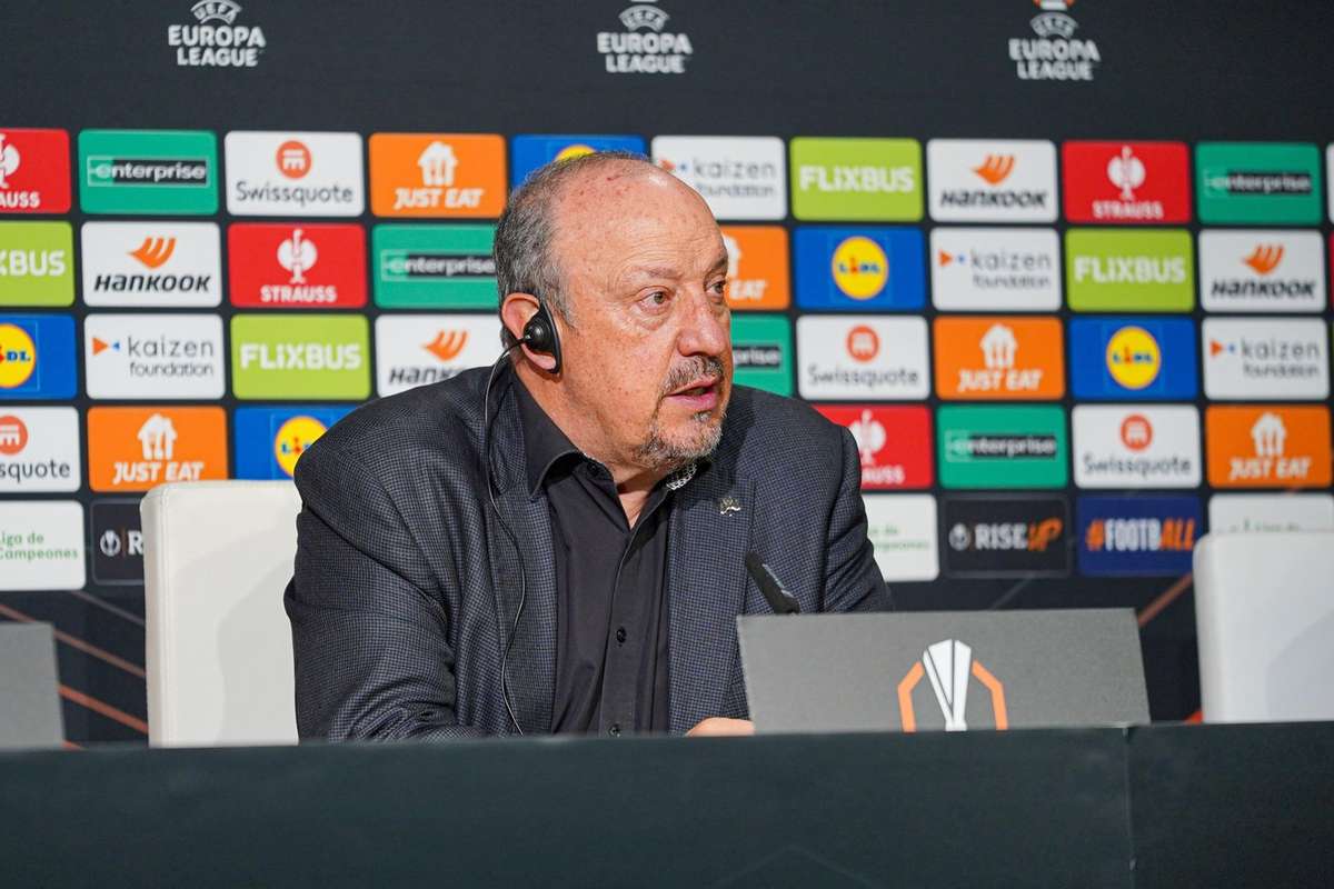cuvinte de apreciere pentru cristi chivu rafa benitez a stiut sa gestioneze situatii chiar si in momente de criza