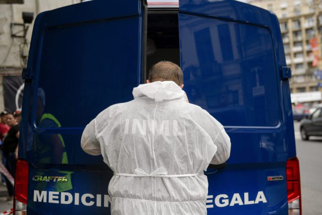 tragedie in capitala cine era medicoaia gasita spanzurata de unitatea exterioara a aerului conditionat