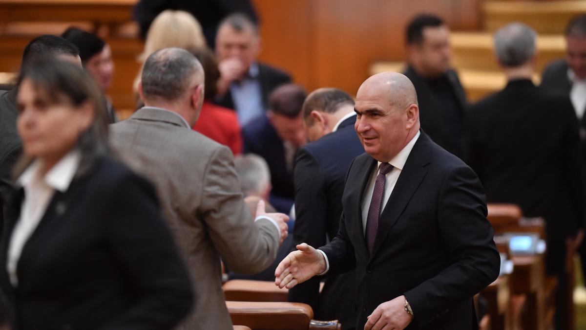 Bolojan nu considera ca va fi tradat de liberali la votul motiunii Am incredere in colegii din