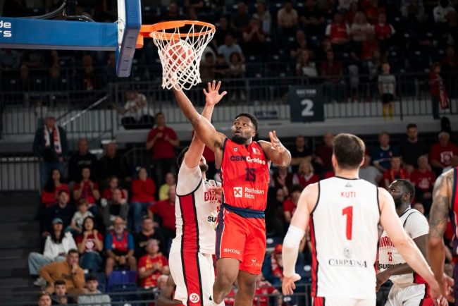 CSM Oradea Dinamo meciul 3 al semifinalei LNBM U BT aproape de calificare