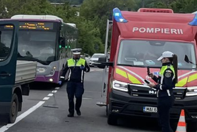Cum s a produs accidentul in care un tanar si a pierdut viata pe o strada din Cluj Napoca Un sofer de 49 de ani nu a acordat atentie la iesirea de pe o strada