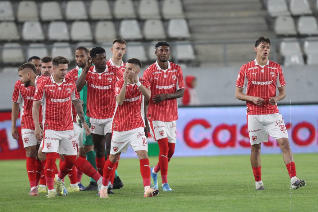 Derby pentru Europa Dinamo si FCSB se intalnesc intr un meci esential