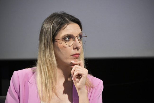 Diana Buzoianu contesta protestul de la Apele Romane este organizat de un sindicat care reprezinta 30 din angajati Nu vom putea sa majoram salariile pentru mii de angajati