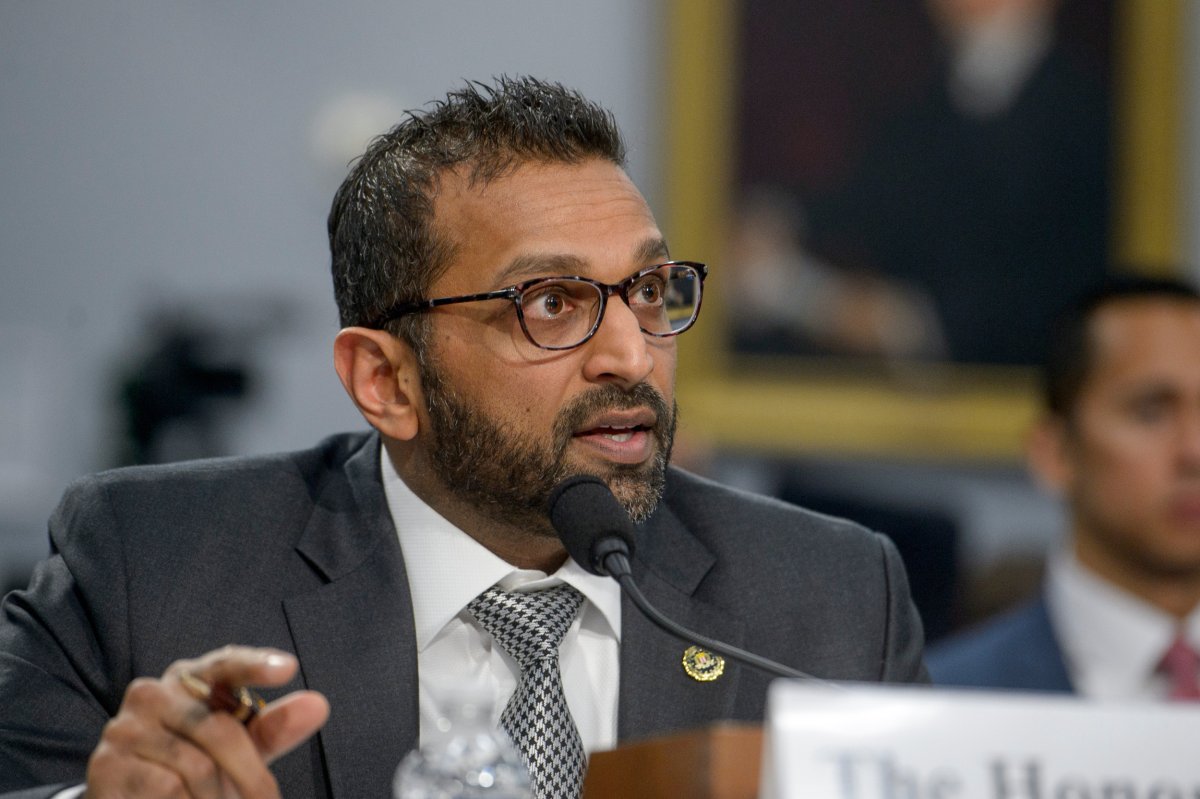 Directorul FBI Kash Patel raspunde ferm in Senat dupa acuzatiile de consum de alcool la serviciu