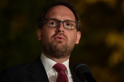 Dominic Fritz dezavuează ideea unui guvern tehnocrat: USR nu va vota, este doar o mască pentru ca PSD să…