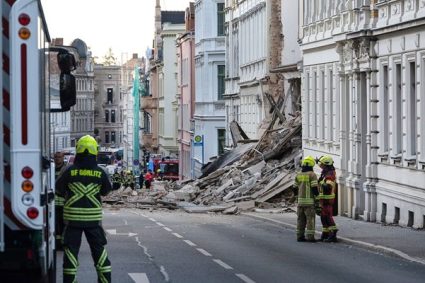Două românce dispărute în urma exploziei și prăbușirii unei clădiri în Germania.