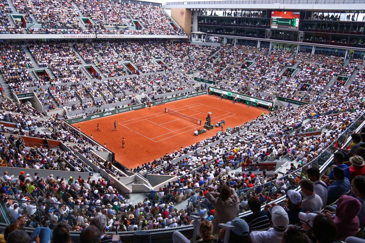 Doua romance pe teren in prima zi a competitiei de la Roland Garros