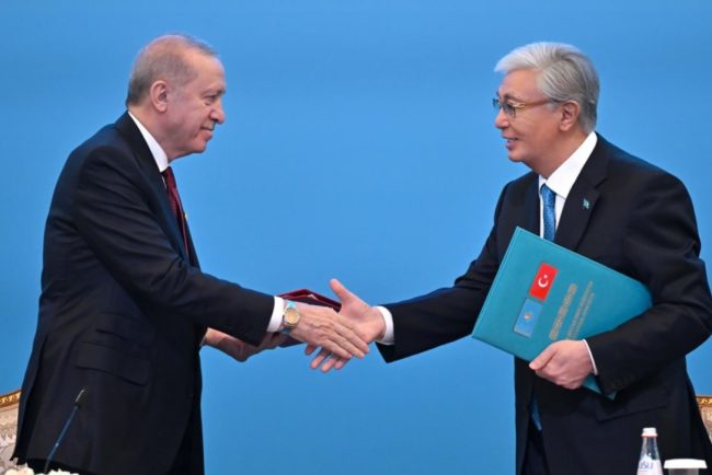 Erdogan si Tokayev intaresc parteneriatul strategic Turcia si Kazahstan urmaresc schimburi comerciale de 13 miliarde de euro