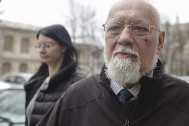 Gelu Voican Voiculescu afirma intr un proces impotriva fiicei sale ca a vandut fictiv o proprietate pentru a