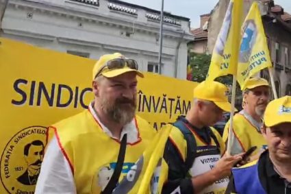 Guvernul Bolojan a aprobat în ultimul moment OUG pentru stimulentele în cariera didactică / Una dintre ultimele decizii înainte de votul moțiunii de cenzură