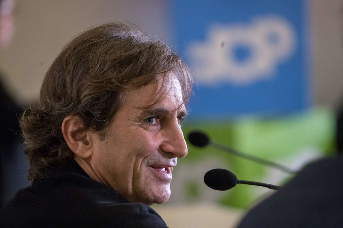 Lacrimi in lumea sporturilor cu motor A decedat fostul pilot de Formula 1 Alex Zanardi