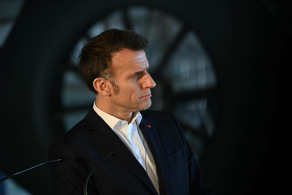 Macron sustine ca Franta a fost umblita in Africa de China Turcia si SUA