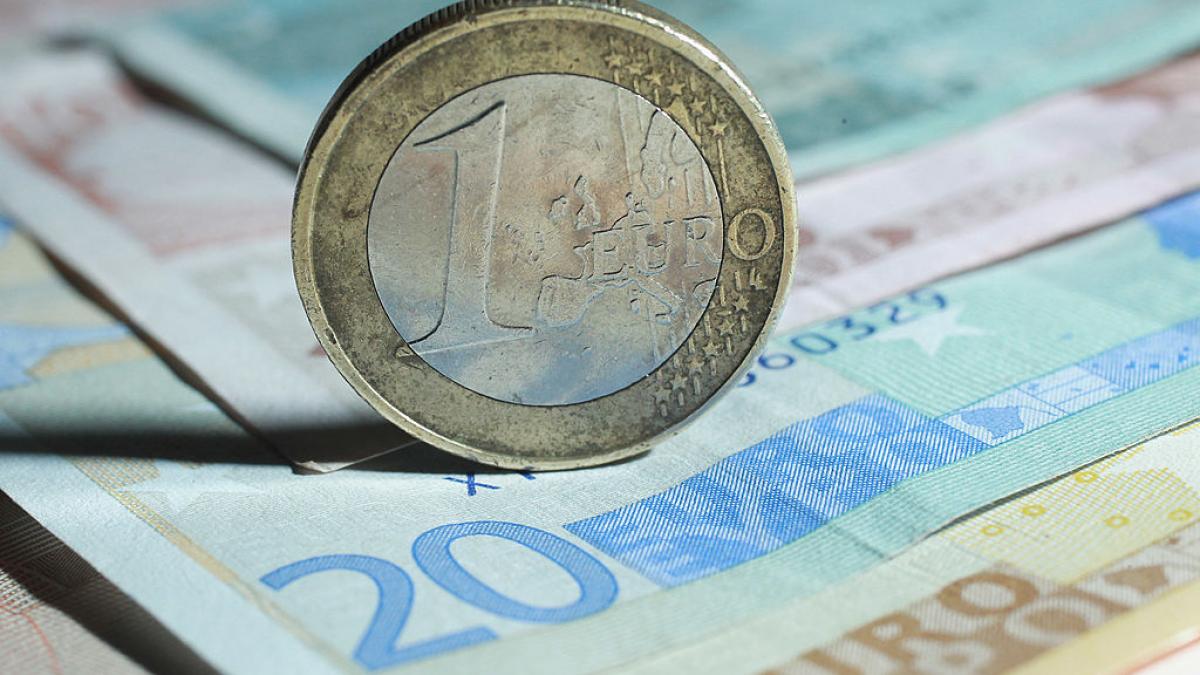 Nazare afirma ca apreciera euro se datoreaza motiunii de cenzura Efectele nu sunt