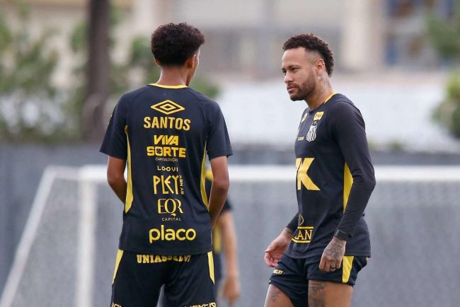 Neymar din nou in atentia tuturor Motivul pentru care l ar fi lovit pe Robinho Jr intr un antrenament