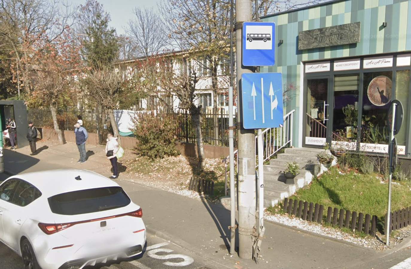O florarie din Cluj transformata intr un cosmar vandalism zilnic cersetorie agresiva si angajati amenintati Ne temem de o degradare si mai grava a situatiei