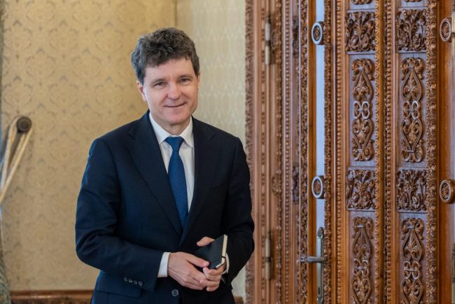 O noua runda de consultari la Palatul Cotroceni Nicusor Dan dialogheaza cu parlamentarii independenti