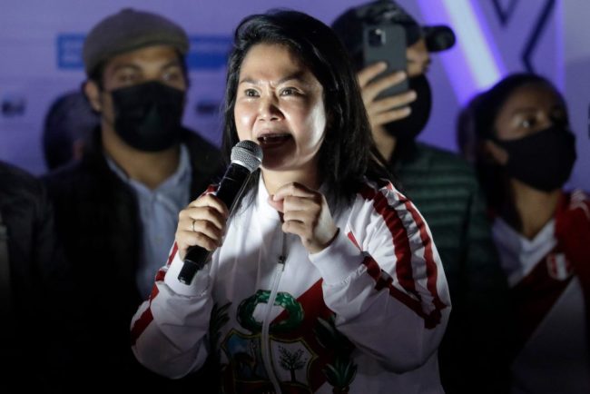 Peru se pregateste pentru alegeri pe 7 iunie Fujimori si Sanchez avanseaza in turul doi al alegerilor prezidentiale