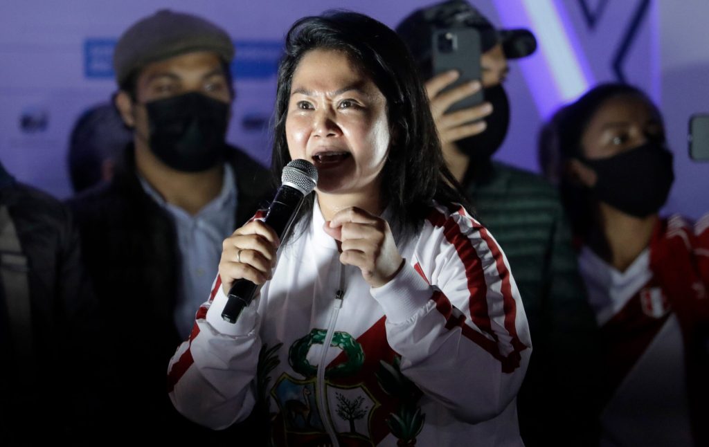 Peru se pregateste pentru alegeri pe 7 iunie Fujimori si Sanchez avanseaza in turul doi al alegerilor prezidentiale