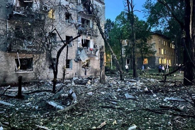 Rusia lanseaza unul dintre cele mai mari atacuri aeriene asupra Ucrainei Peste 500 de drone si zeci de rachete au atacat opt regiuni