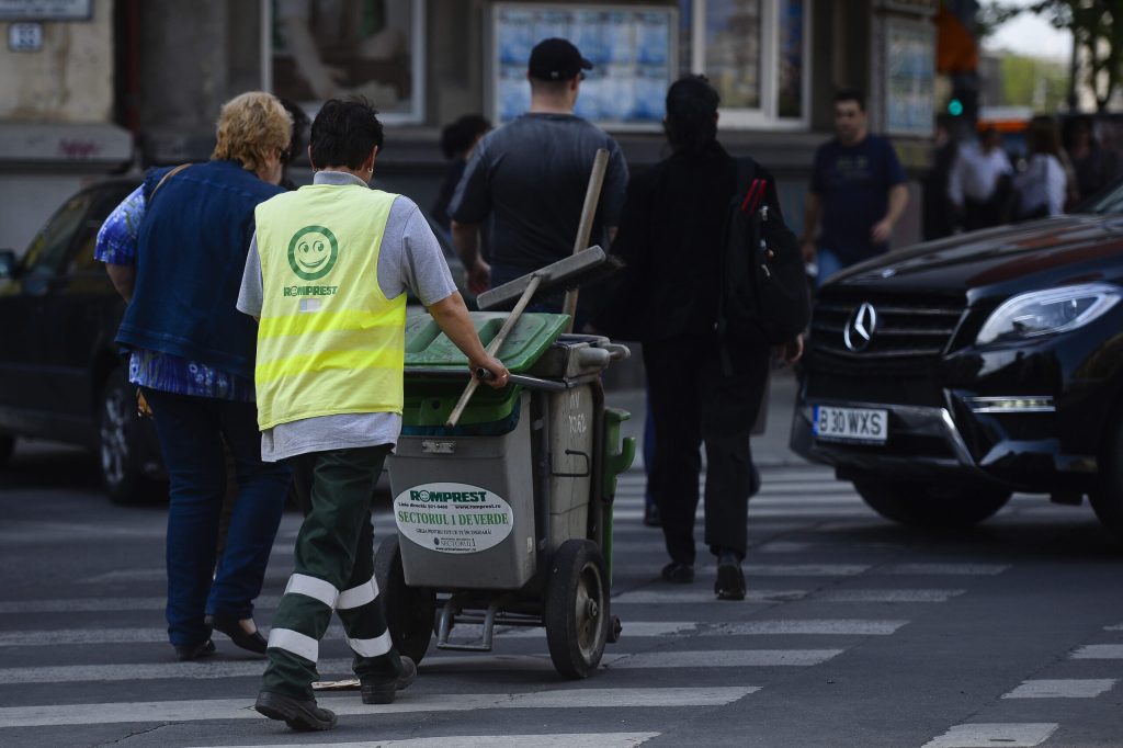 Salubrizarea stradala este reduse in Sectorul 1 Romprest anunta ca are de recuperat peste 90 de milioane de lei