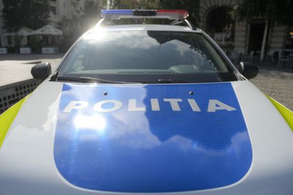 Șantaj privind locul de înhumare. Doi bărbați din Ploiești au fost reținuți.